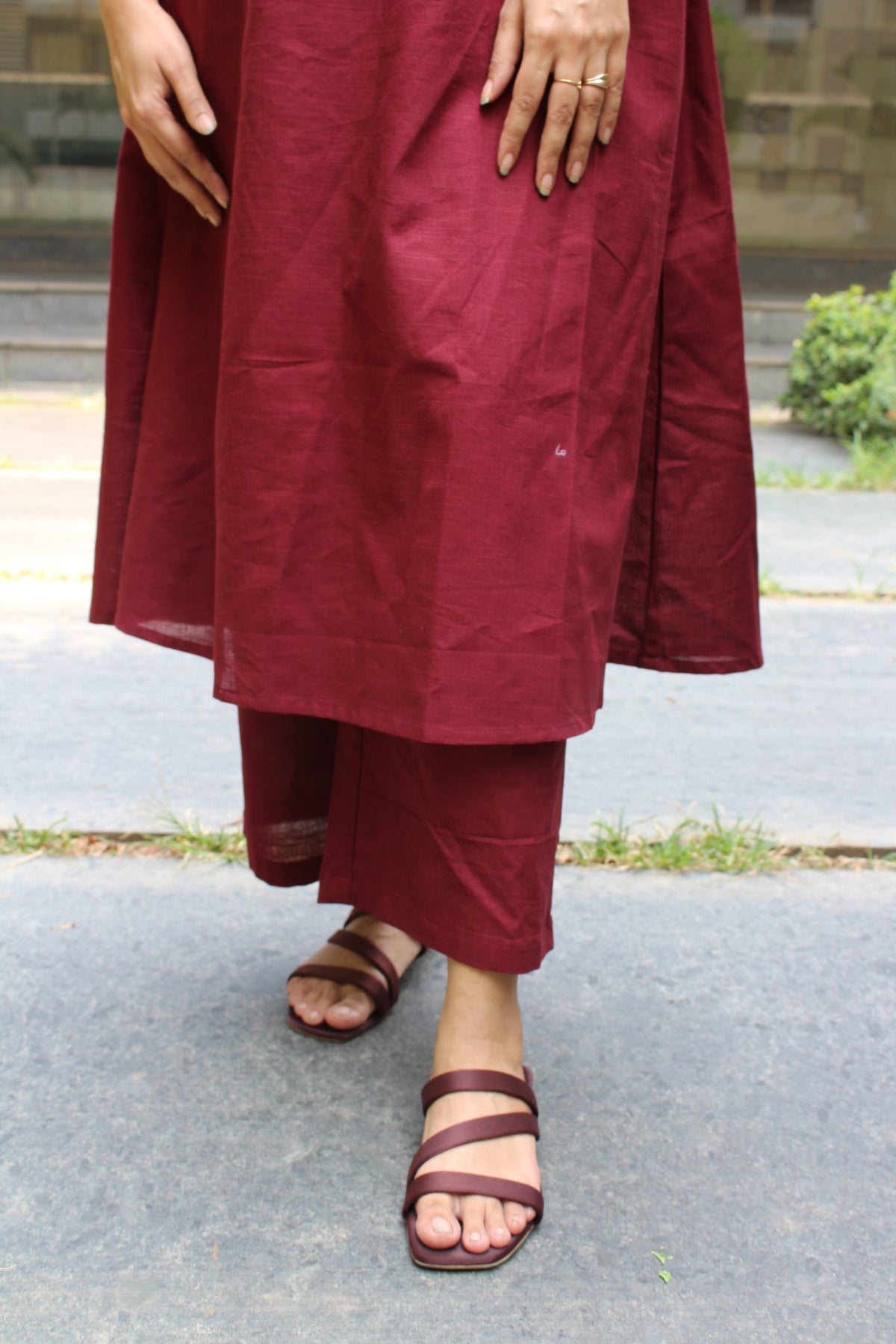 Maroon V Neck Linen Kurta Set